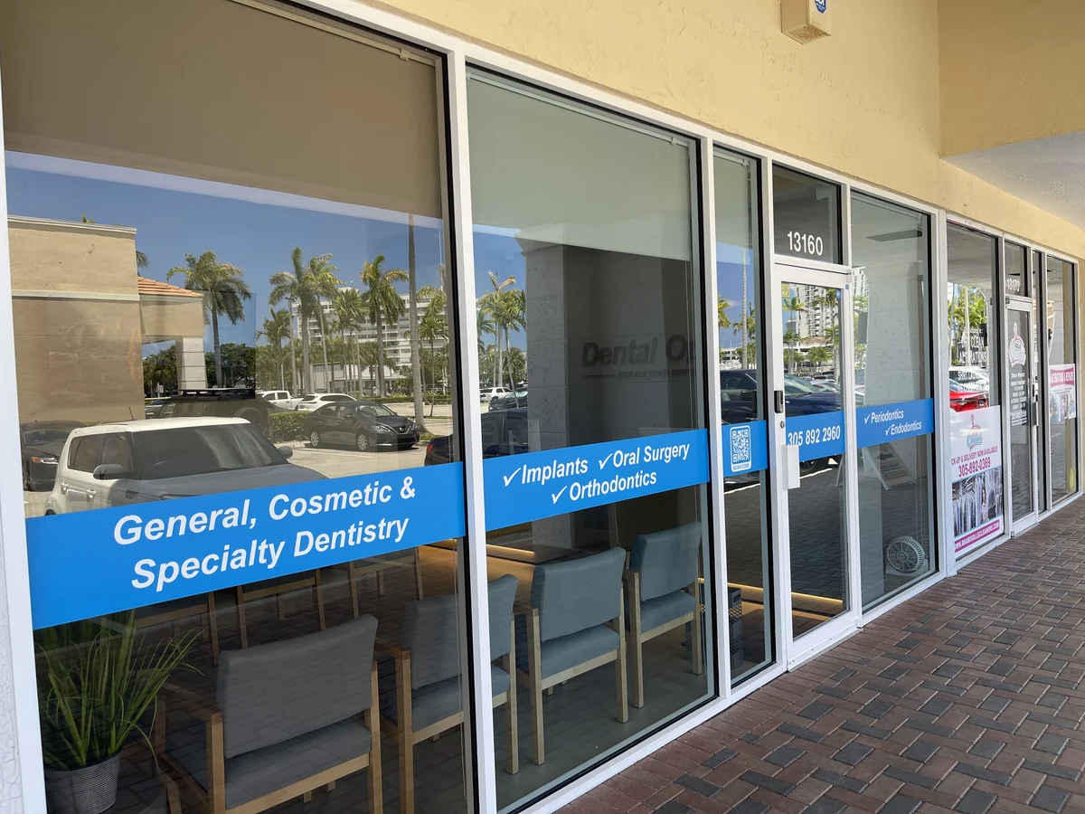 Street frontage of the Dental Options North Miami office on Biscayne Boulevard
